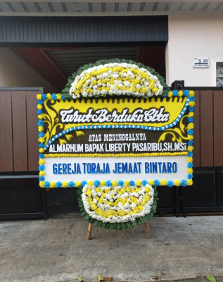 Papan Bunga Duka di Buladu